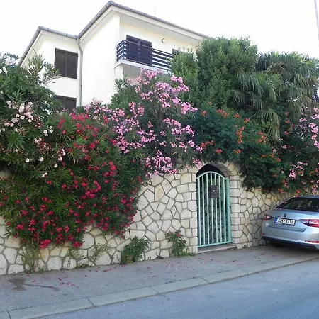 Apartments Katalenic Selce Exterior photo