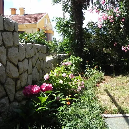 Apartments Katalenic Selce Exterior photo