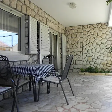 Apartments Katalenic Selce Exterior photo