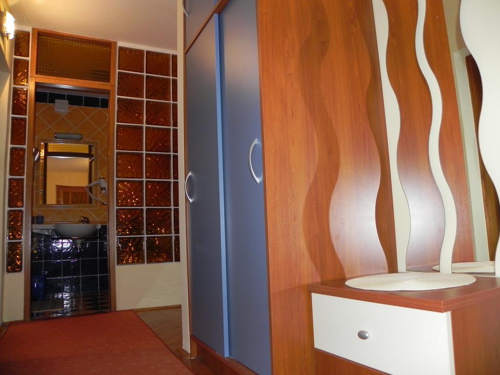 Apartment Apartments Katalenic