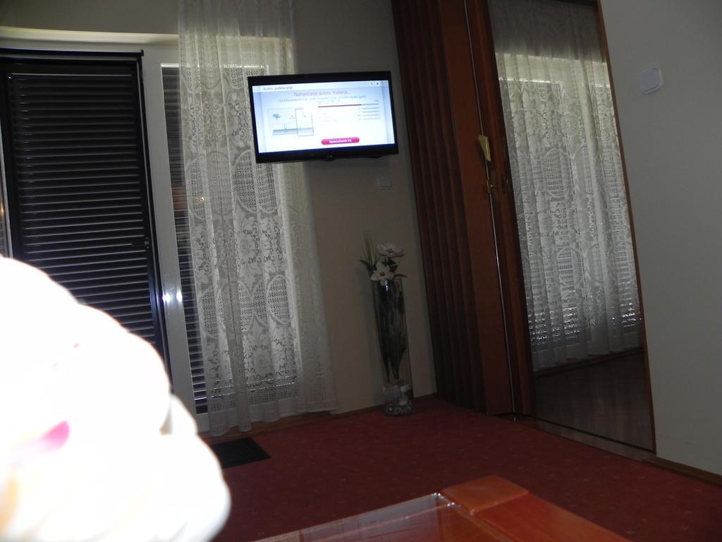 Apartments Katalenic Apartment Selce