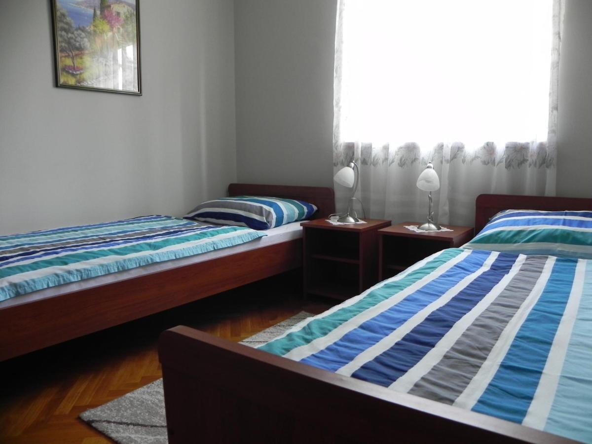 Apartments Katalenic Apartment Selce