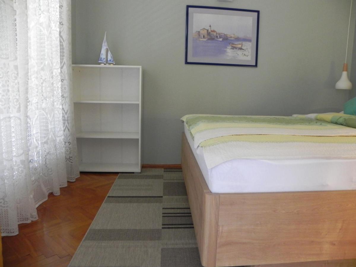 Apartments Katalenic Apartment Selce